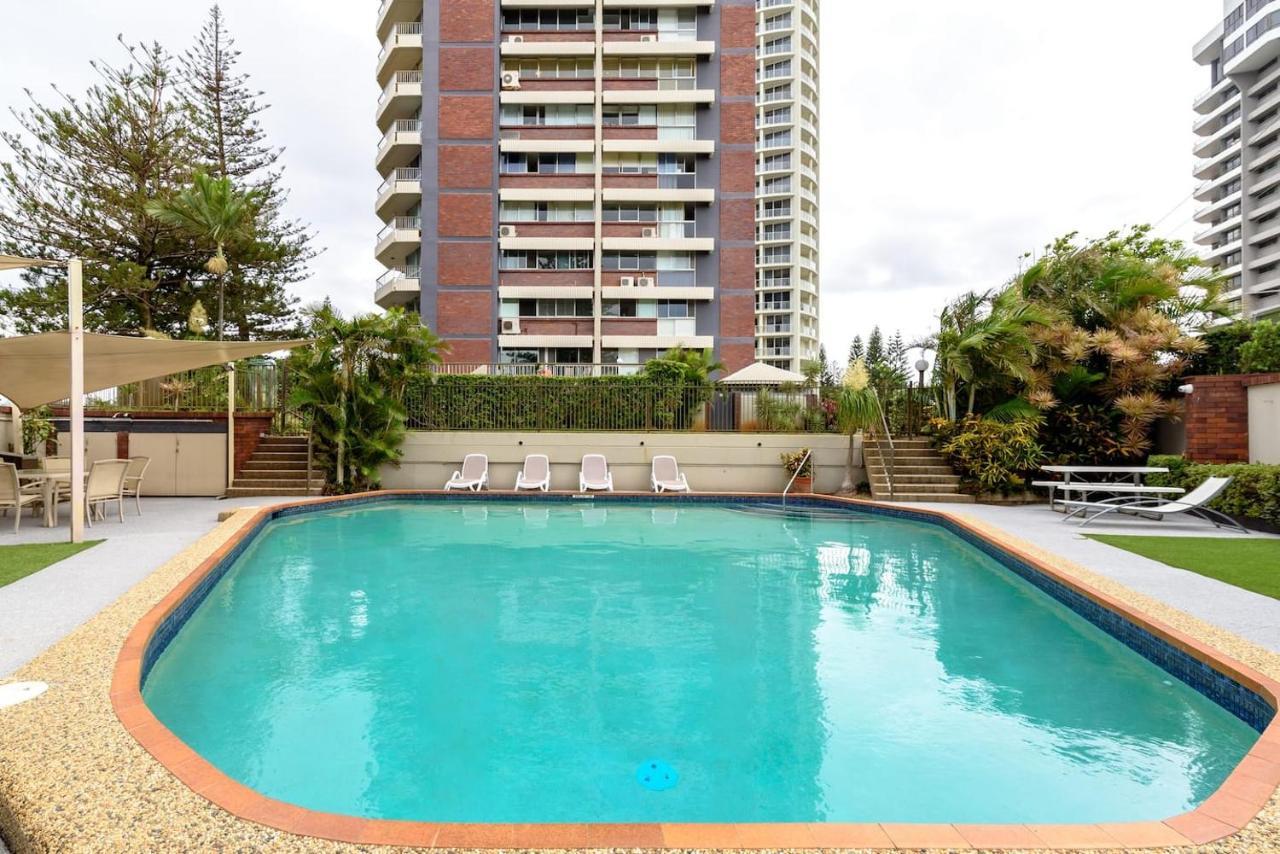 Main Waterfront Apartment