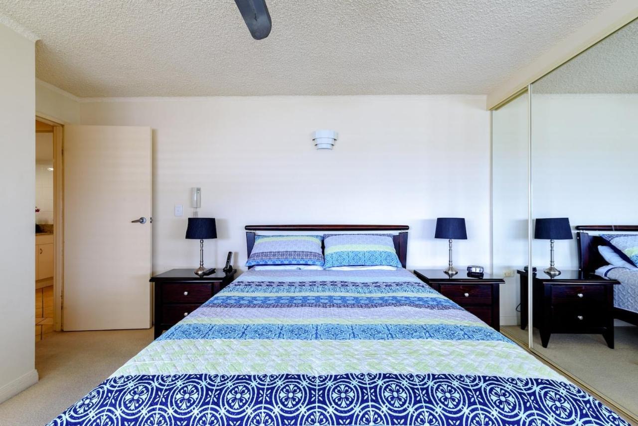 Main Waterfront Apartment